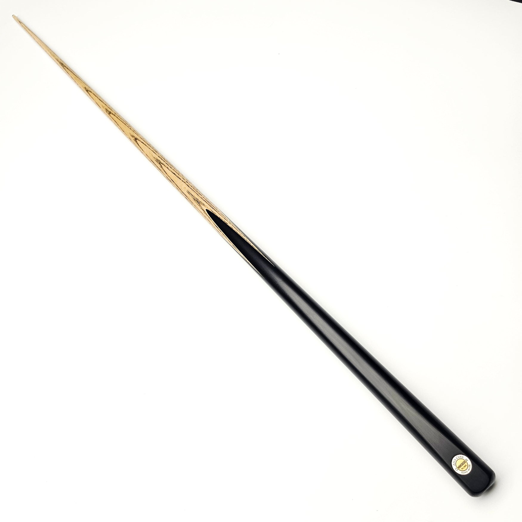 Asia Cues Connoisseur No.569 - One Piece Snooker Cue full lengh view