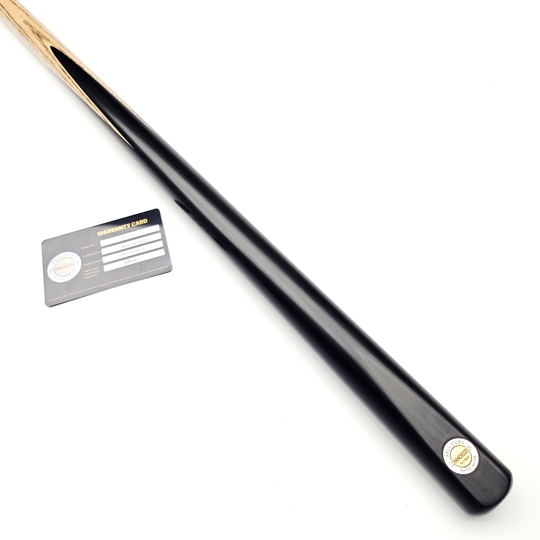Asia Cues Connoisseur No.569 - One Piece Snooker Cue on angle