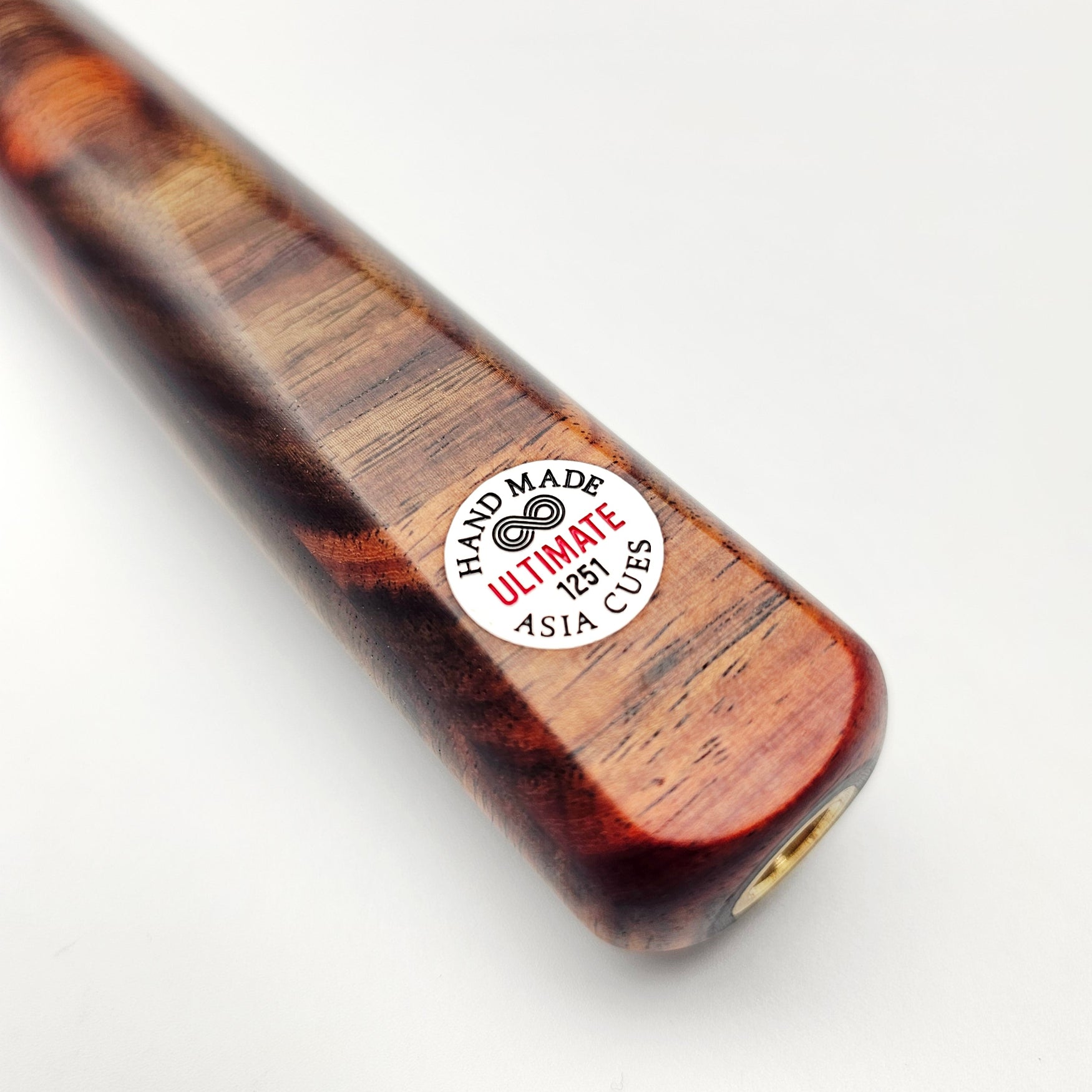 Asia Cues Ultimate No.1251 - 3/4 High Jointed Snooker Cue badge view
