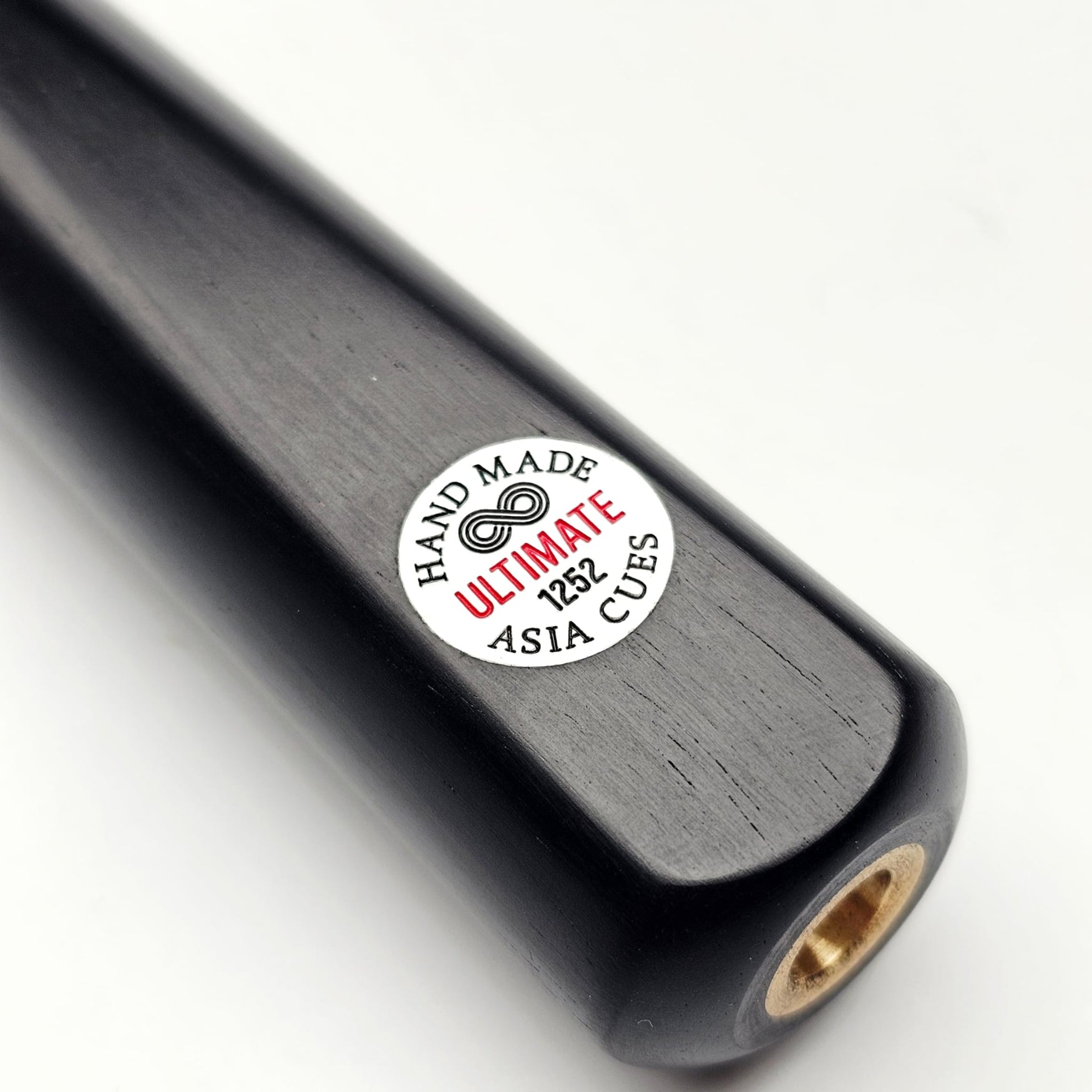 Asia ultimate handmade cue 1252 badge