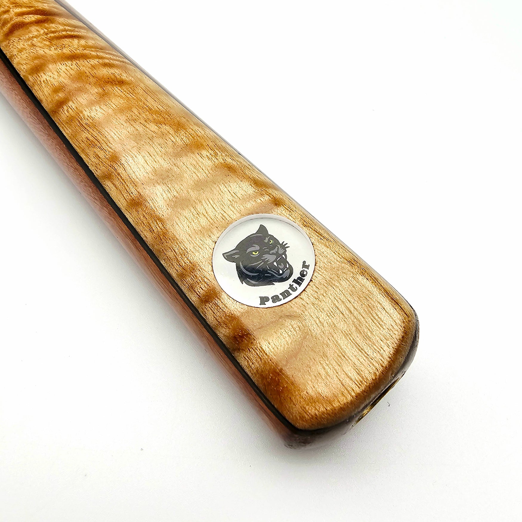 Panther Venus cue on badge view