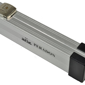 Peradon Silver Aluminium Case for 3/4 Cues. End view