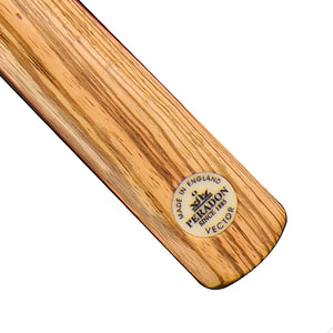 Peradon Vector One Piece 8 Ball Pool Cue. Badge view