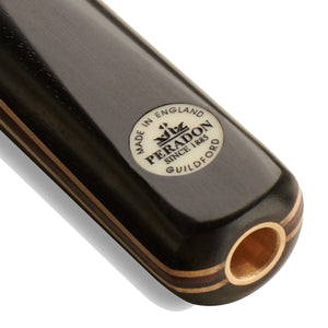 Peradon Guildford 3/4 Jointed Snooker Cue. Badge view
