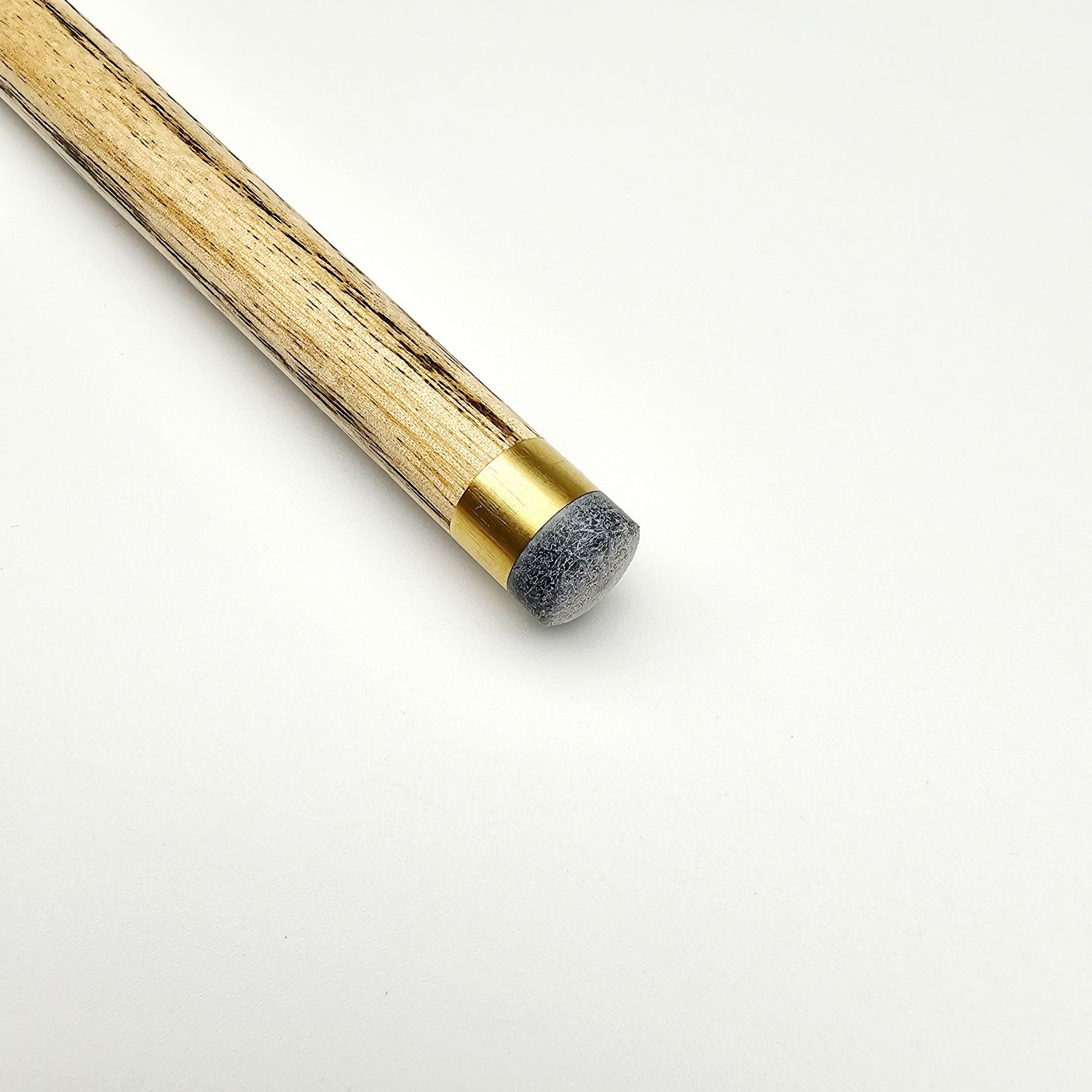 Premium Cues ICON No.031 - One Piece Snooker Cue - Tip view