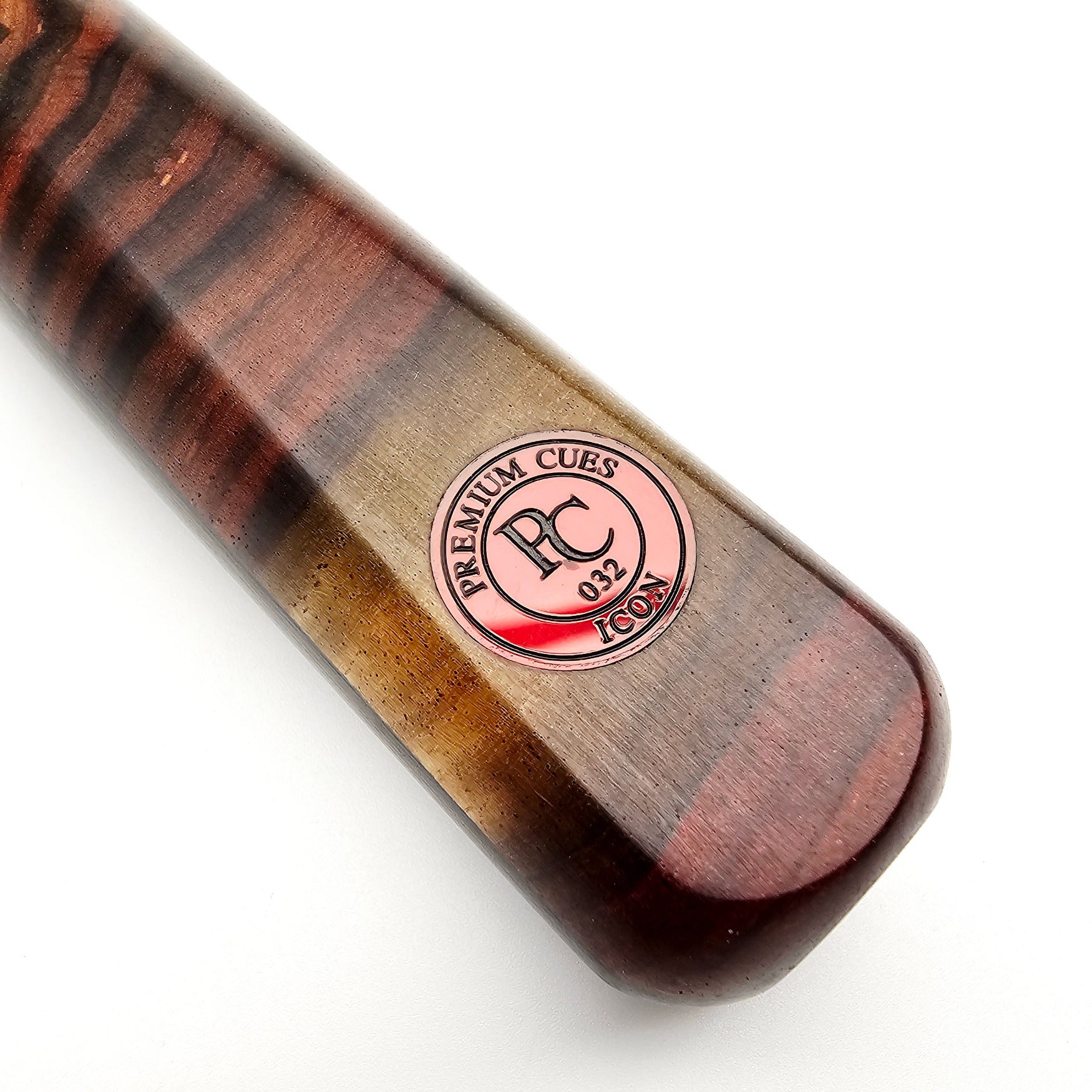 Premium Cues ICON No.032 - One Piece Snooker Cue - Badge view