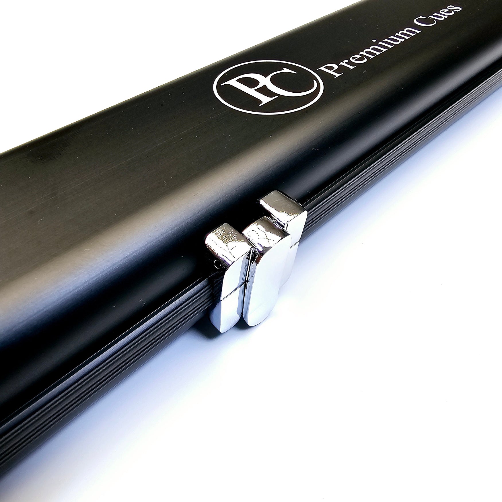 Premium Cues SUPERSLIM Aluminium One Piece Cue Case in black close up