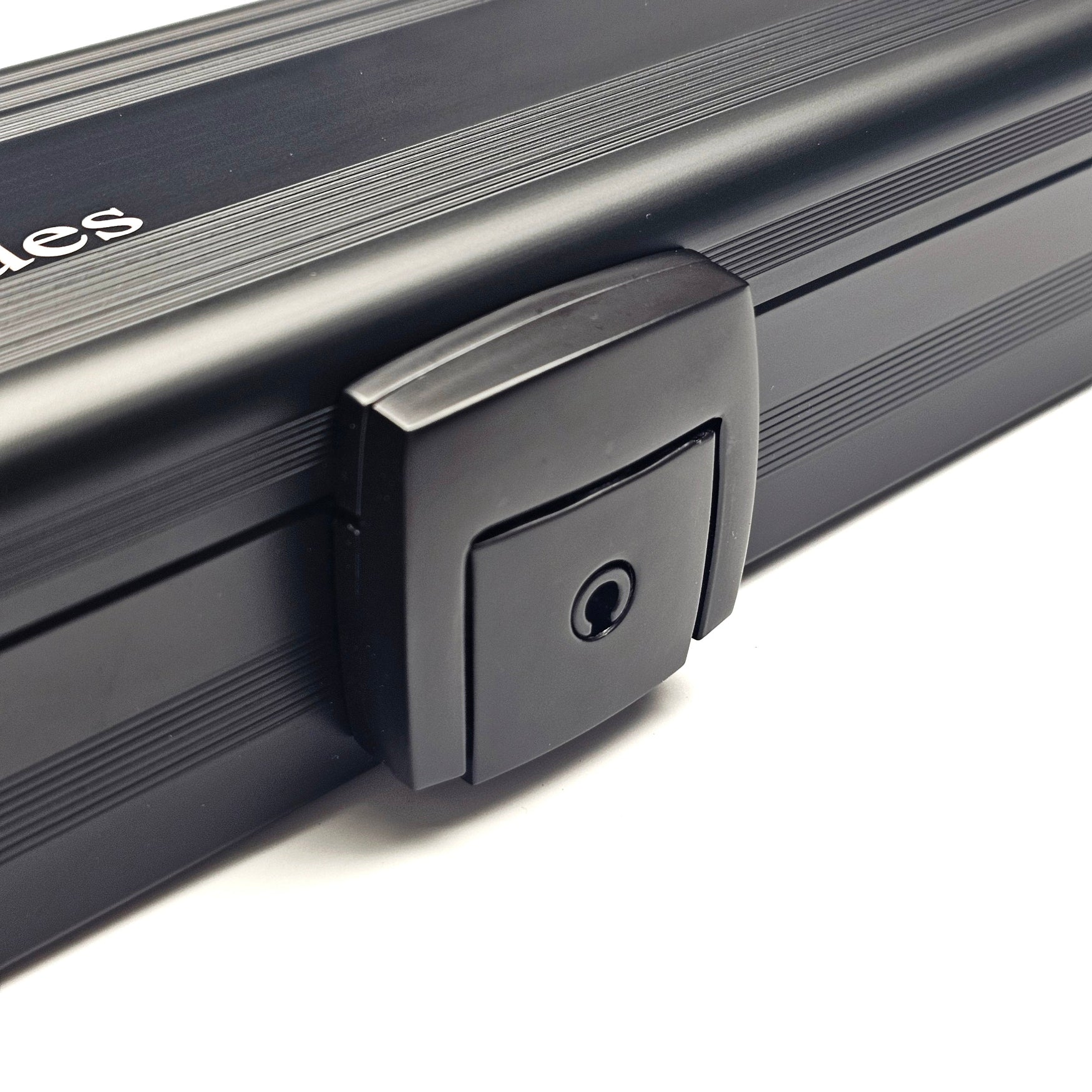 Premium Cues Stellar Professional One Piece Cue Case - Clasp closed view