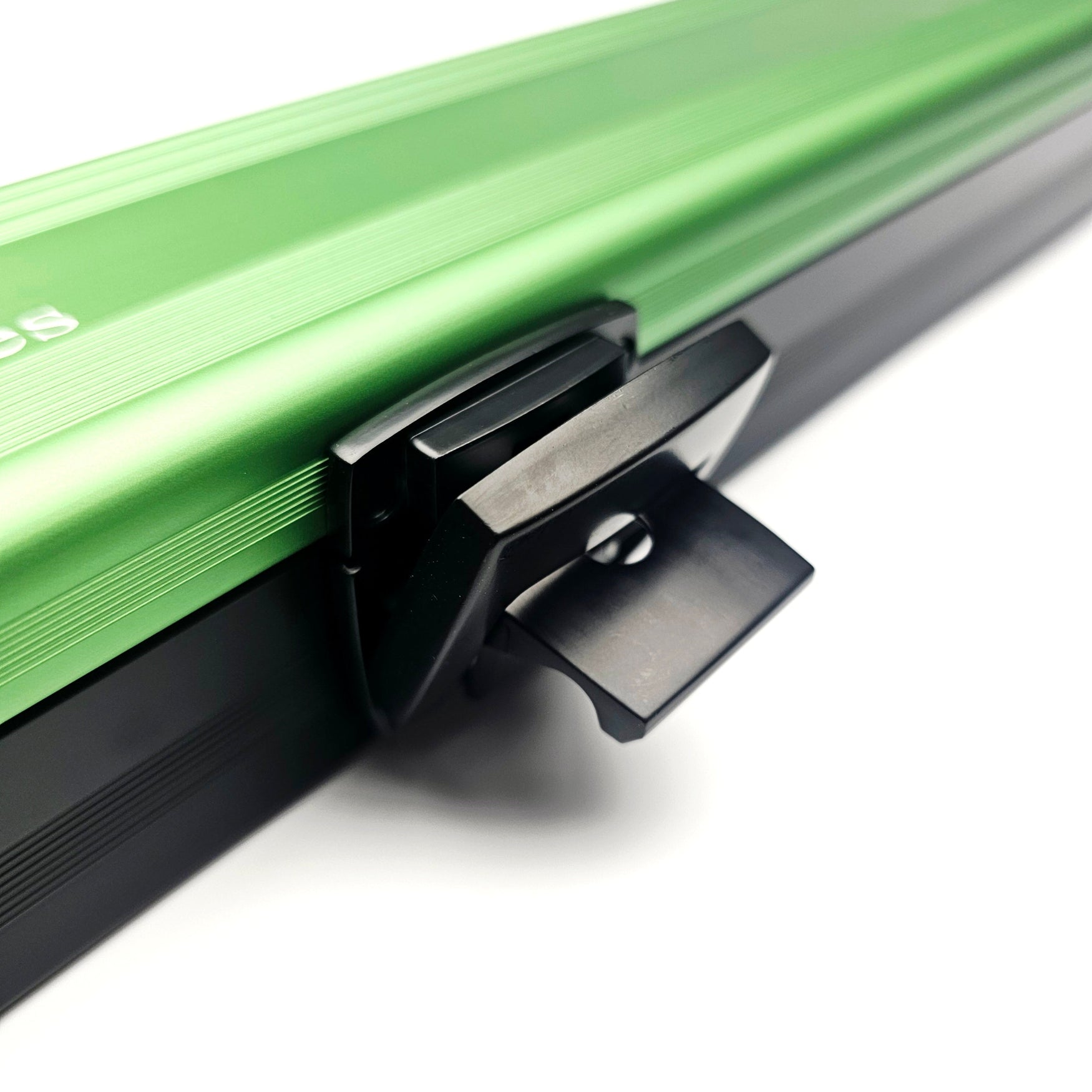 Premium Cues Stellar Two Tone One Piece Cue Case in Green - Open catch view
