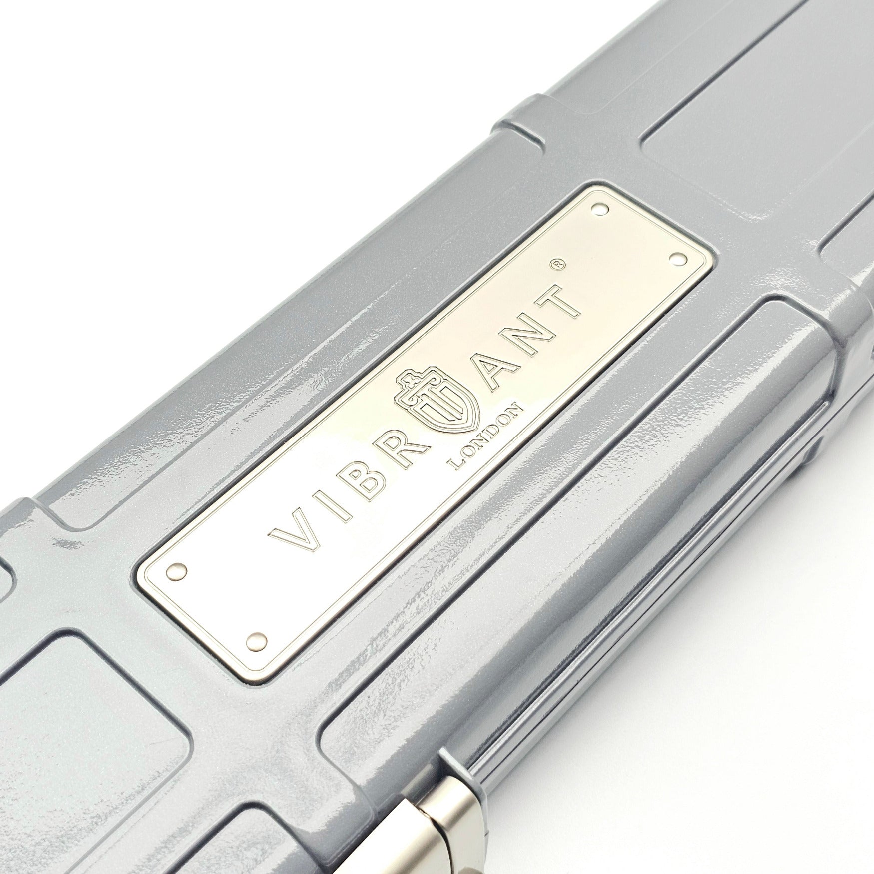 Premium Cues x Vibrant Multifunctional Grey One Piece Cue Case - Outside Vibrant Logo Close Up