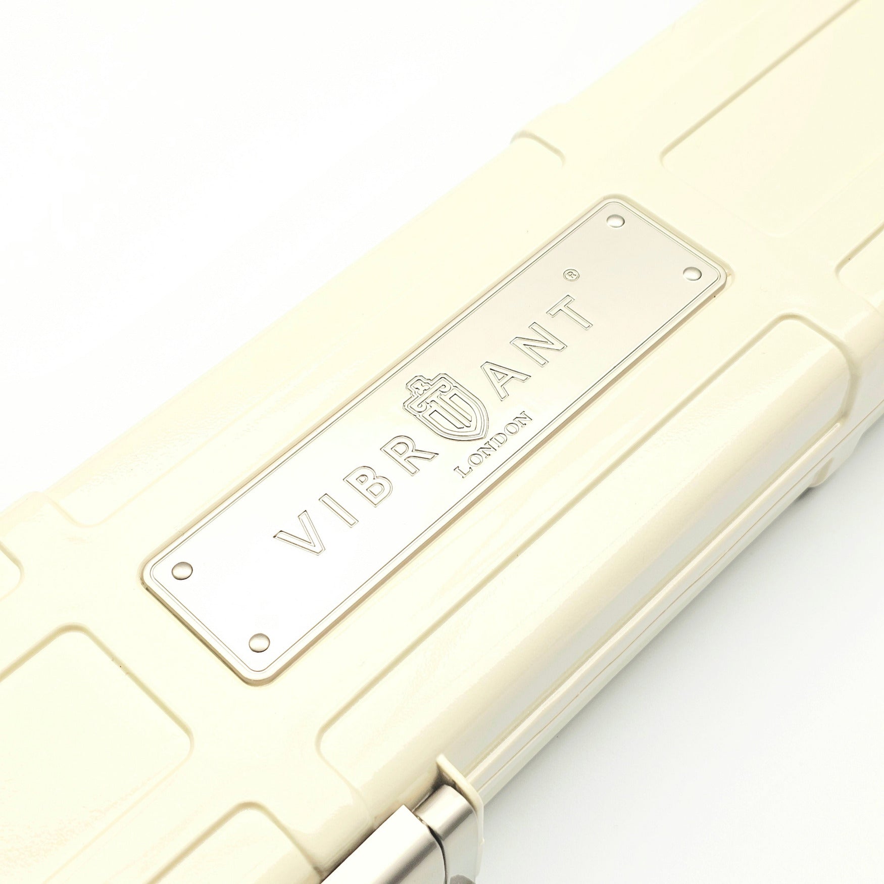 Premium Cues x Vibrant Multifunctional Off-White One Piece Cue Case - Outside Vibrant Logo Close Up