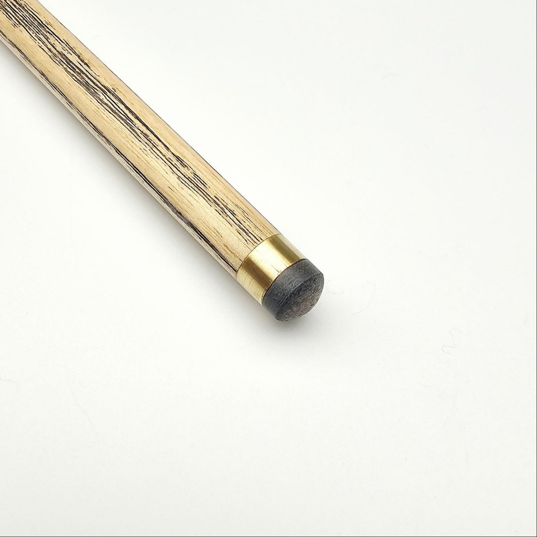 Stephen Maguire Triple F Cues No.038 - One Piece Snooker Cue - Tip view