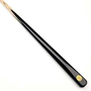Stephen Maguire Triple F Cues No.039 One Piece Snooker Cue on angle view
