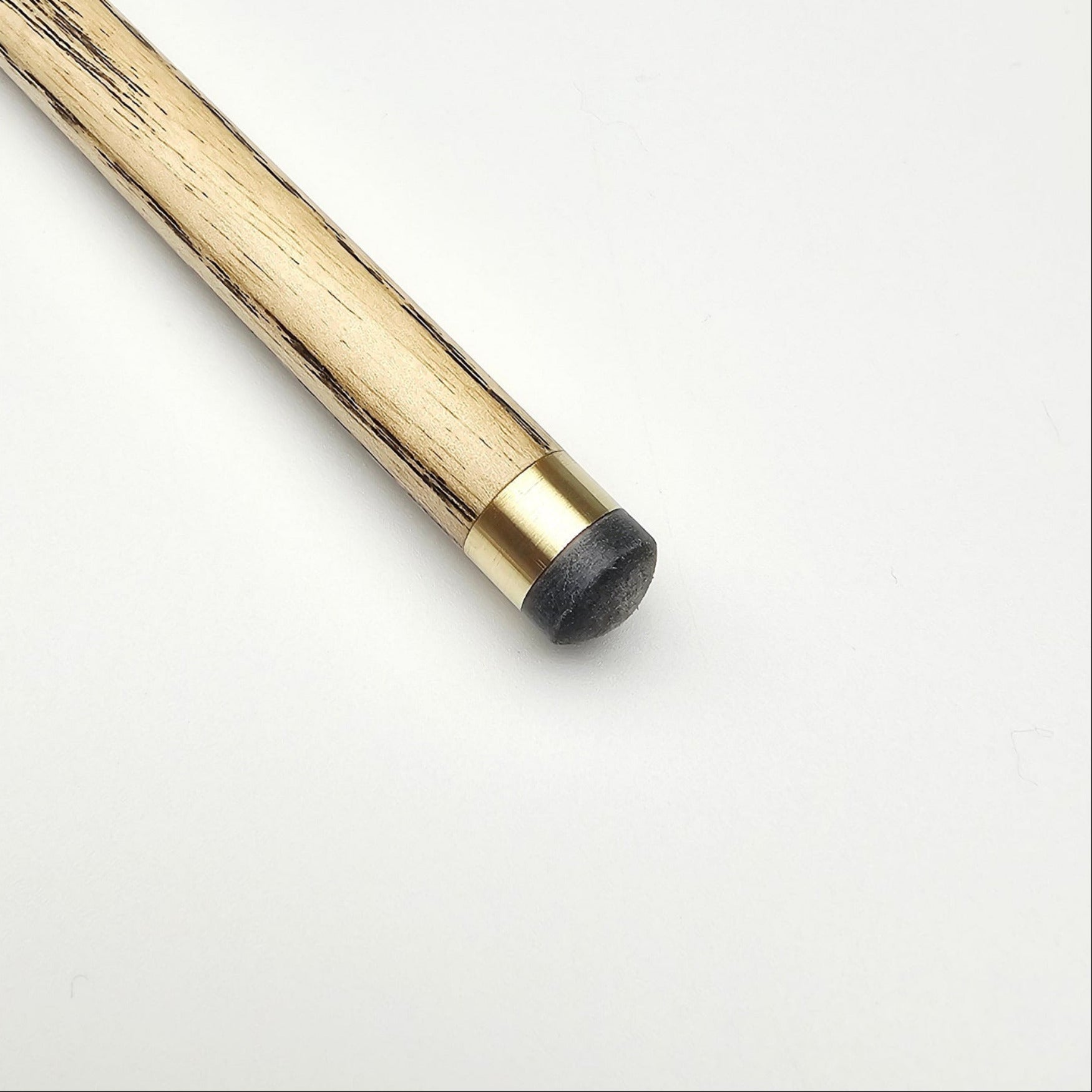Stephen Maguire Triple F Cues No.042 - One Piece Snooker Cue - Tip view