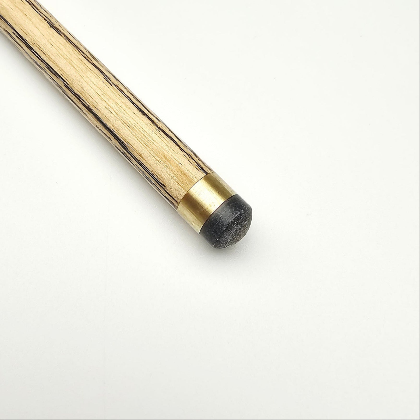 Stephen Maguire Triple F Cues No.045 - One Piece Snooker Cue - Tip view