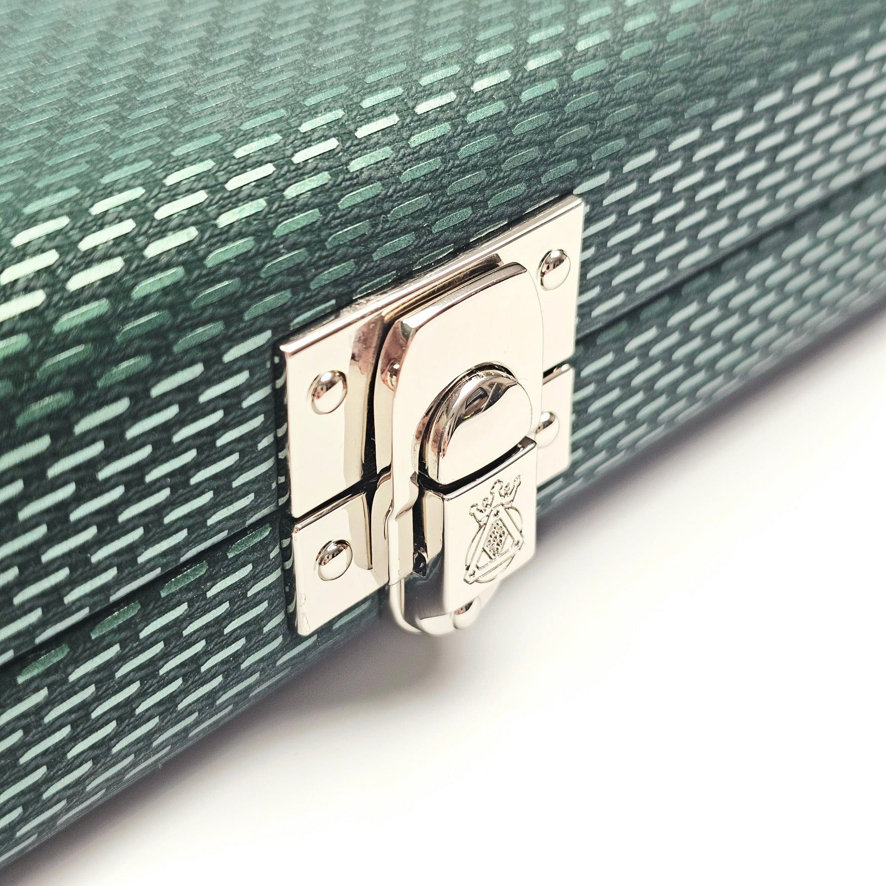 Vibrant Meteor Shower Green One Piece Cue Case - Clasp closed view