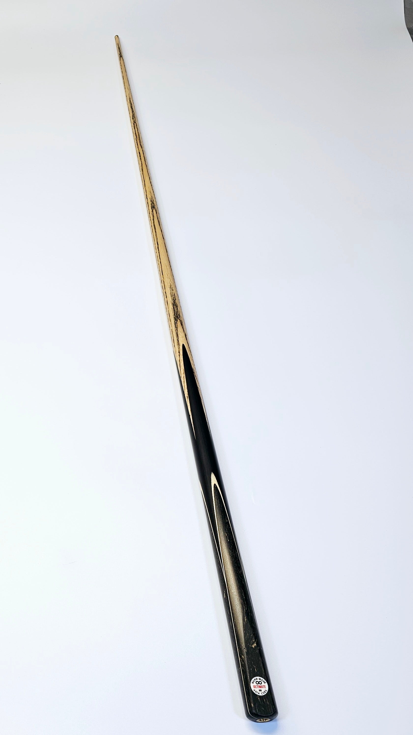 Asia Cues Ultimate No.818  - One Piece Snooker Cue 9.6mm Tip, 17.9oz, 57"