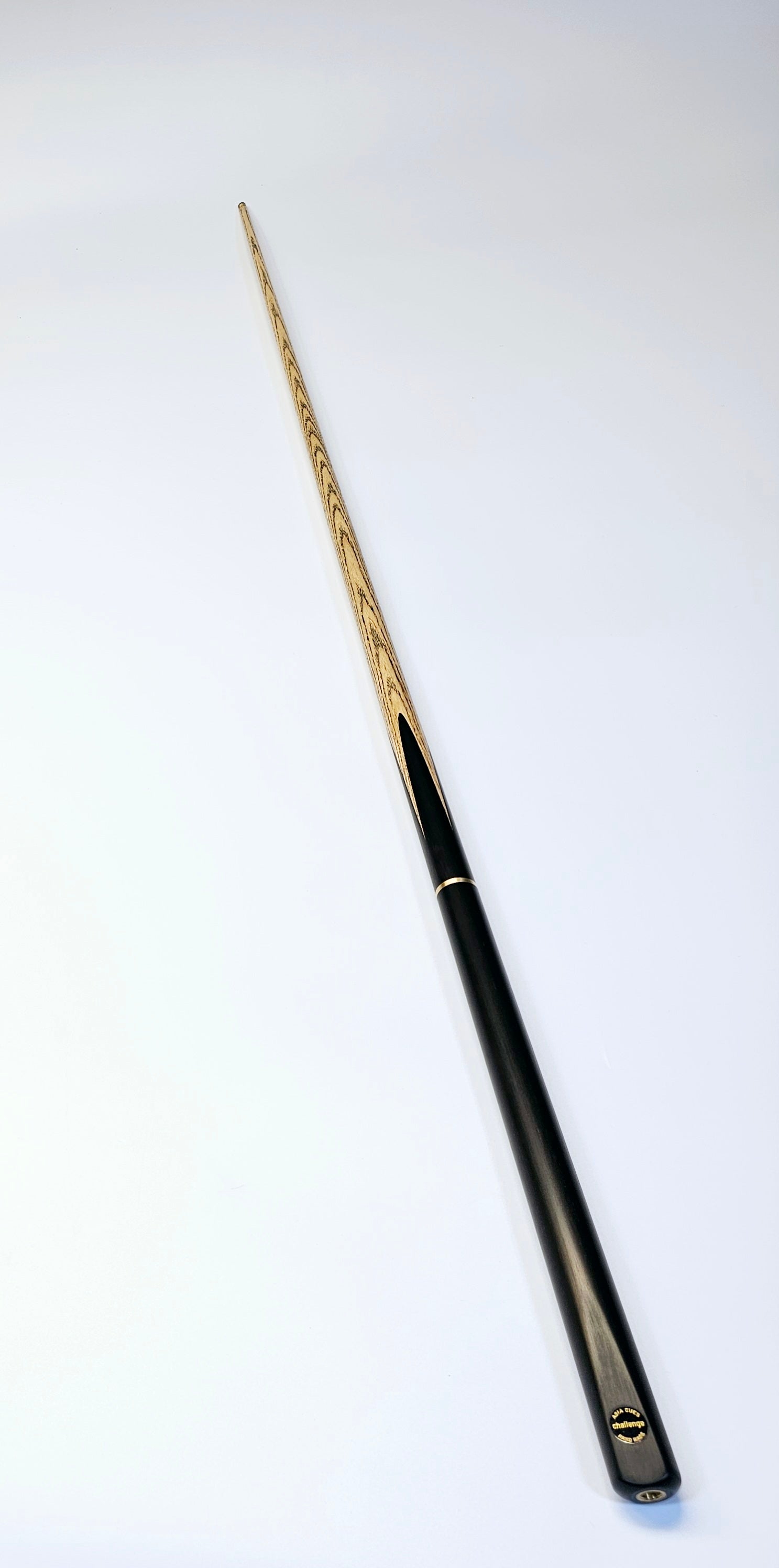 Asia Cues Challenge - 3/4 Jointed Snooker Cue 9.7mm Tip, 17.8oz, 58"