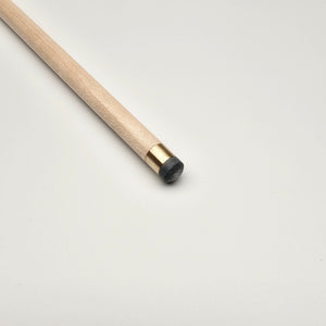 Close-up of Asia Cues Connoisseur No.263 9.5mm cue tip with brass ferrule, offering enhanced cue ball control and shot accuracy.