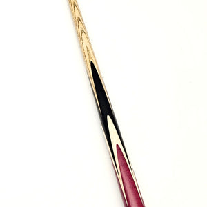 Full view of Asia Cues Signature No.562 one piece snooker cue, 58 inches long with 9.7mm tip and 18.4oz weight, designed for precision play.