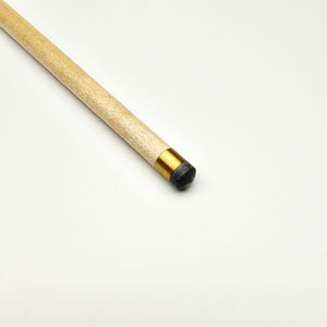 Close-up of Asia Cues Support snooker cue tip with 9.6mm diameter and brass ferrule, designed for accurate cue ball control.